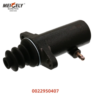 重荷トラッククラッチ マスターシリンダー 0022950407 0002903212 メルセデス・ベンツ用