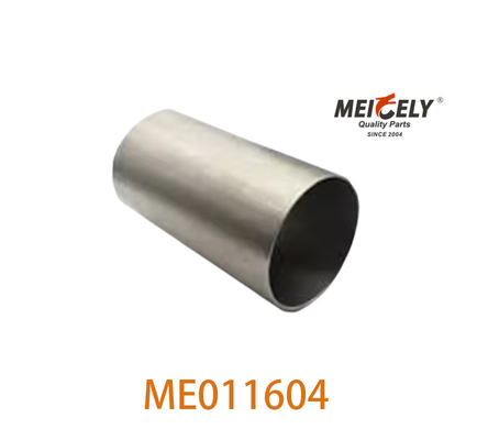 ME011604 6D31 エンジンのための卸売シリンダーラインナー ME011030