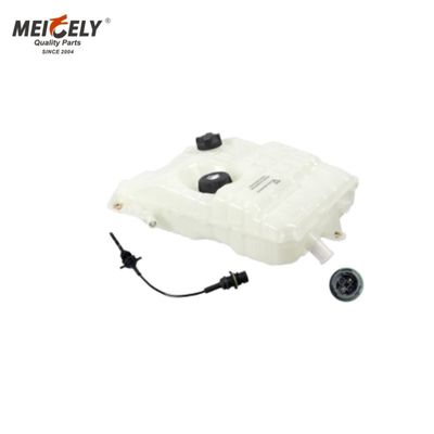 最適な冷却 5010514340 RVI のための水タンク 頑丈な耐熱性