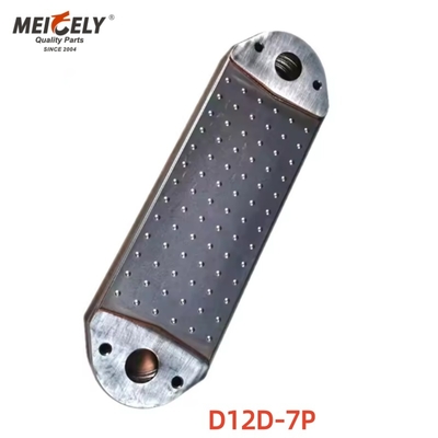 高品質の油圧ショベル部品エンジンオイルクーラー D12D-7P 20700516 20712461 20745961 1675774