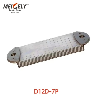 高品質の油圧ショベル部品エンジンオイルクーラー D12D-7P 20700516 20712461 20745961 1675774